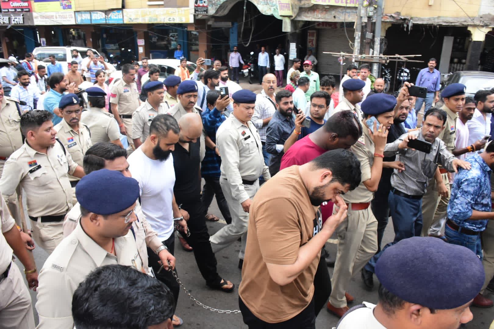 छत्तीसगढ़ में पत्रकारों पर हो रहे लगातार हमले, दुर्व्यवहार, धमकी, हत्या को देखते हुवे ( IFWJ) के राष्ट्रीय सचिव शिवशंकर सोनपिपरे ने पत्रकार सुरक्षा कानून जल्द लागू करने की मांग